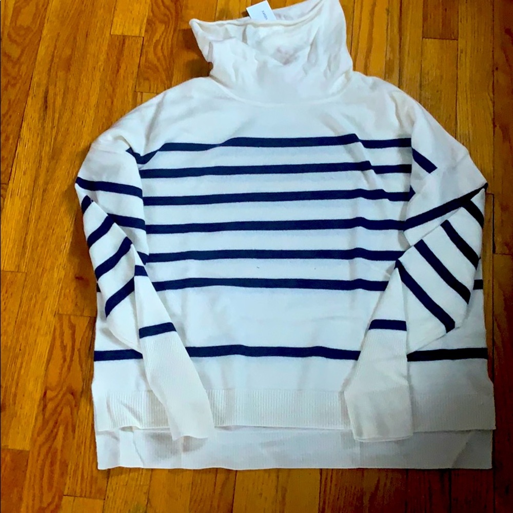 Vineyard Vine Sweater